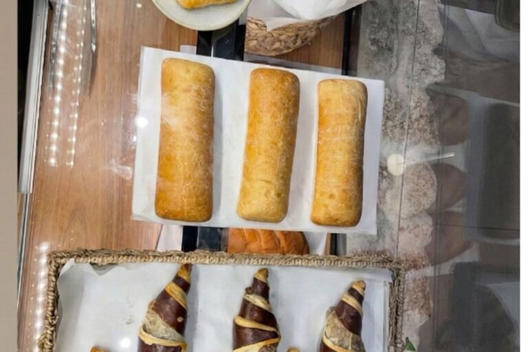 fim da padaria do Empório e transição para novo formato de negócio