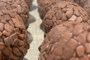 brigadeiro para vender versão econômica, intermediária e premium