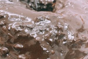 bolo de brigadeiro para vender com ganache cremosa